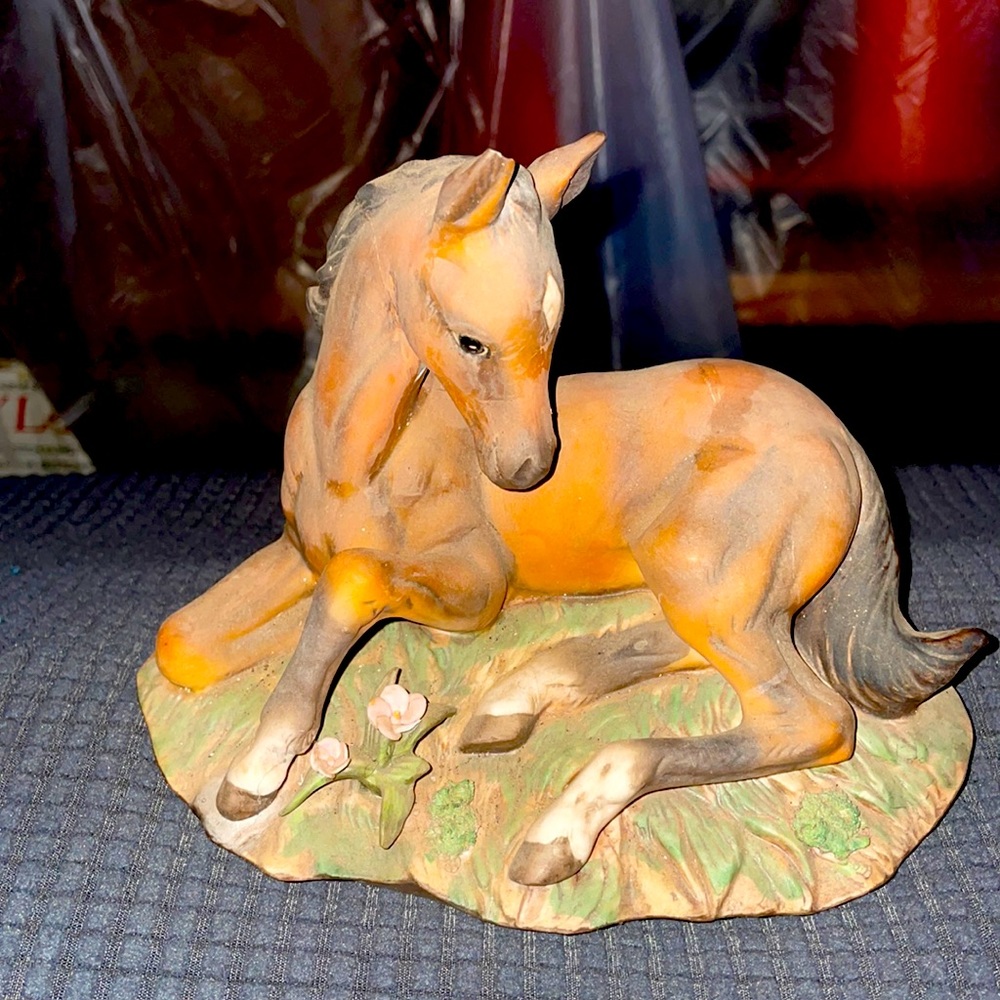 Vintage Horse figurine Homeco 1982.